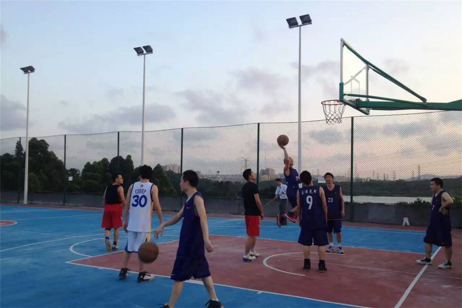 Basketball friendly match - a basketball friendly match between Jiliyang Shares and Huangfa Stone